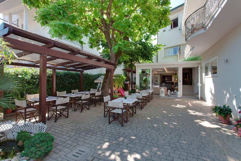 B&B Airone Cervia - Camere E Appartamenti Buitenkant foto