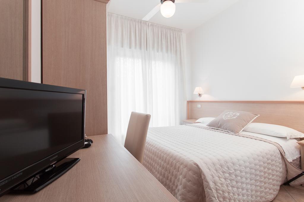 B&B Airone Cervia - Camere E Appartamenti Buitenkant foto